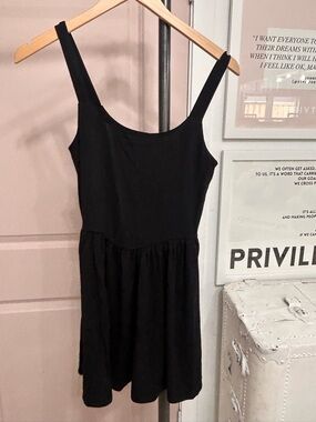 PRIV - Black Sleeveless Summer Dress - Classic A-Line Has Pockets Size Small